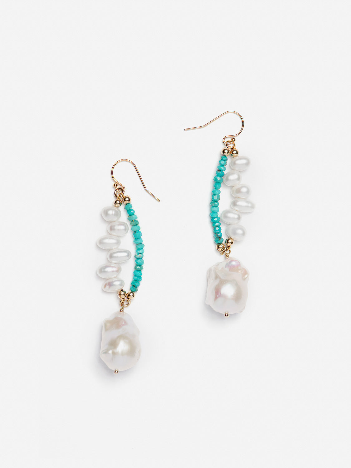 monái baroque pearl Arizona turquoise earrings laid flat – handcrafted design featuring luminous baroque pearls, hand-cut Arizona turquoise gemstones, and 14K gold-filled hardware